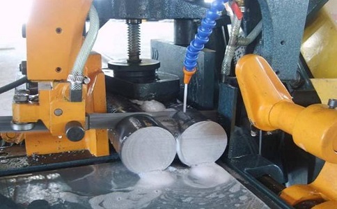 天峨卧式带锯床的送料方式有哪几种？